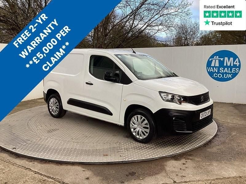White Used 2022 Peugeot Partner Premium MPV | £12,995 (Fair price) - Image 1/3