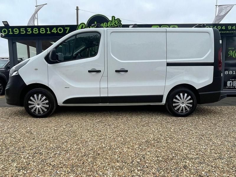 Gebraucht Vauxhall Vivaro 90 PS (66 kW) 2014 Weiß Van / Kleinbus