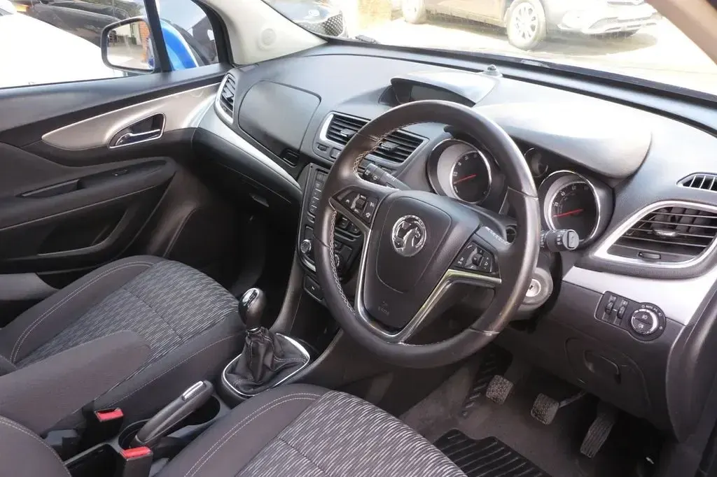 Used Vauxhall Mokka 140 HP (102 kW) 2015 Blue SUV
