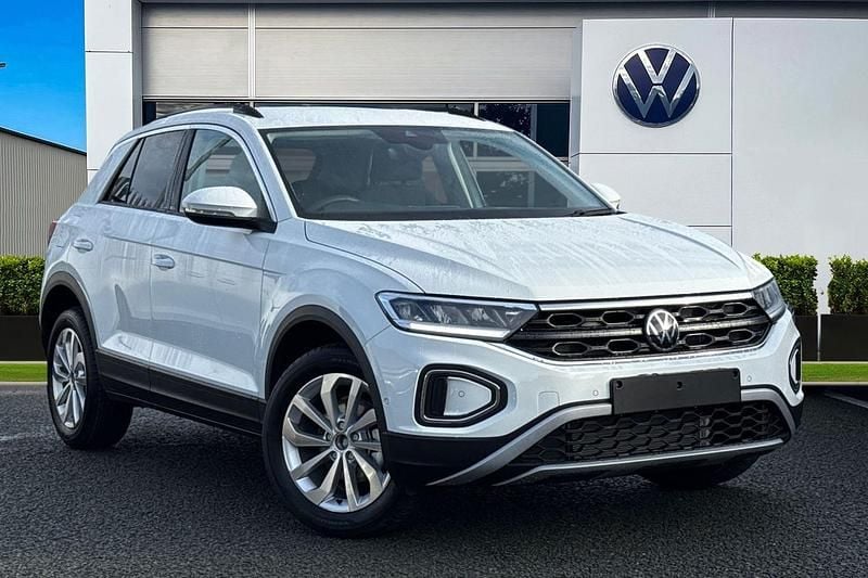 White New 2026 VW T-Roc Match SUV | £27,111 (Fair price) - Image 1/4