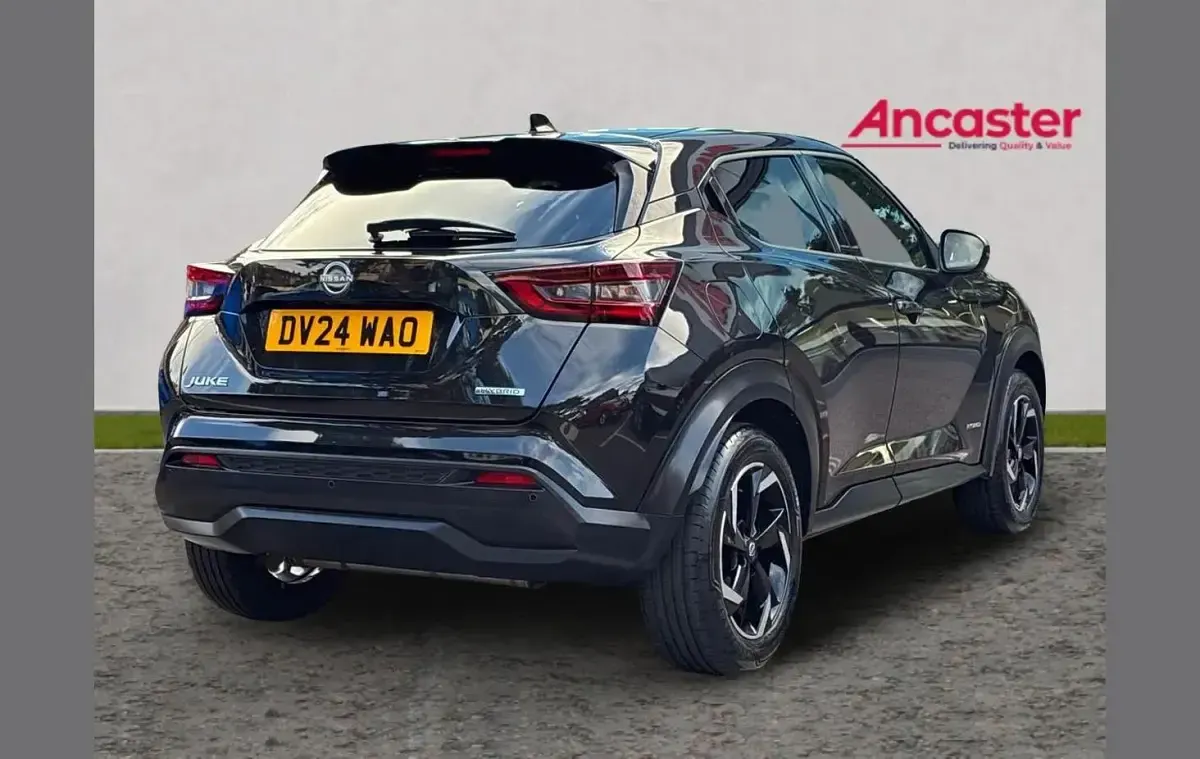 Used Nissan Juke N-Connecta 143 HP (105 kW) 2024 Black SUV