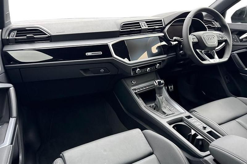 New Audi Q3 Black Edition 150 HP (110 kW) 2025 Grey SUV