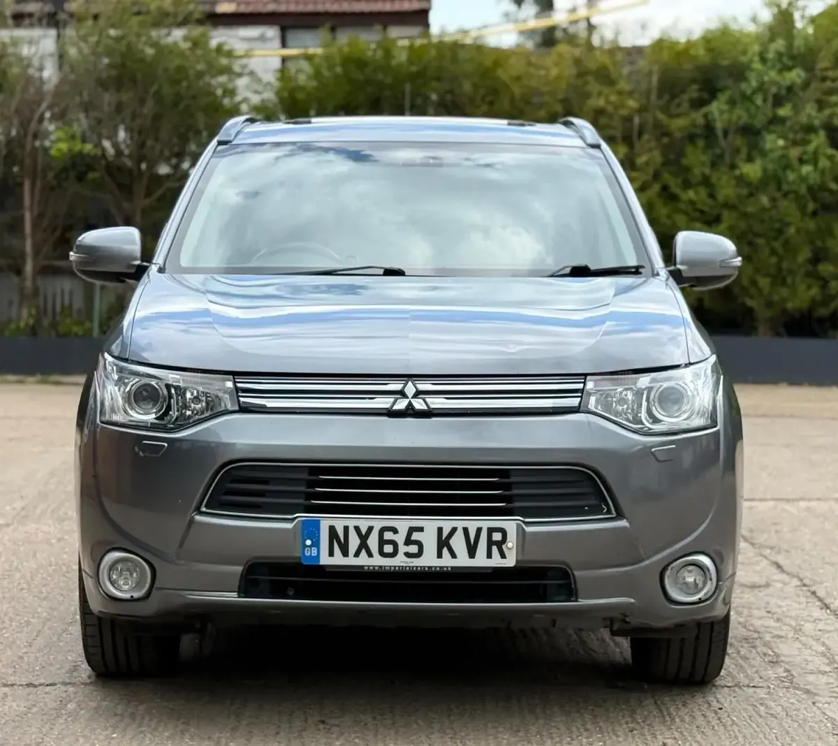 Used Mitsubishi Outlander P-HEV 2015 Grey Estate