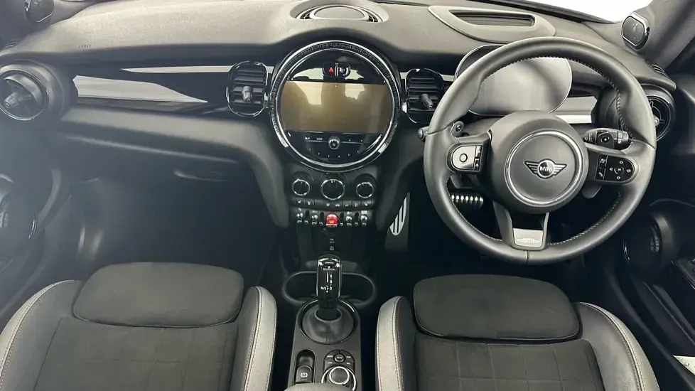 Used Mini John Cooper Works Hatch 228 HP (167 kW) 2023 White Hatchback