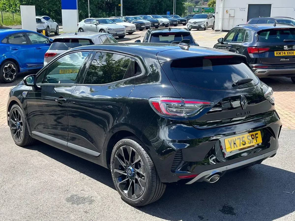 Used Renault Clio Esprit Alpine 90 HP (66 kW) 2026 Hatchback