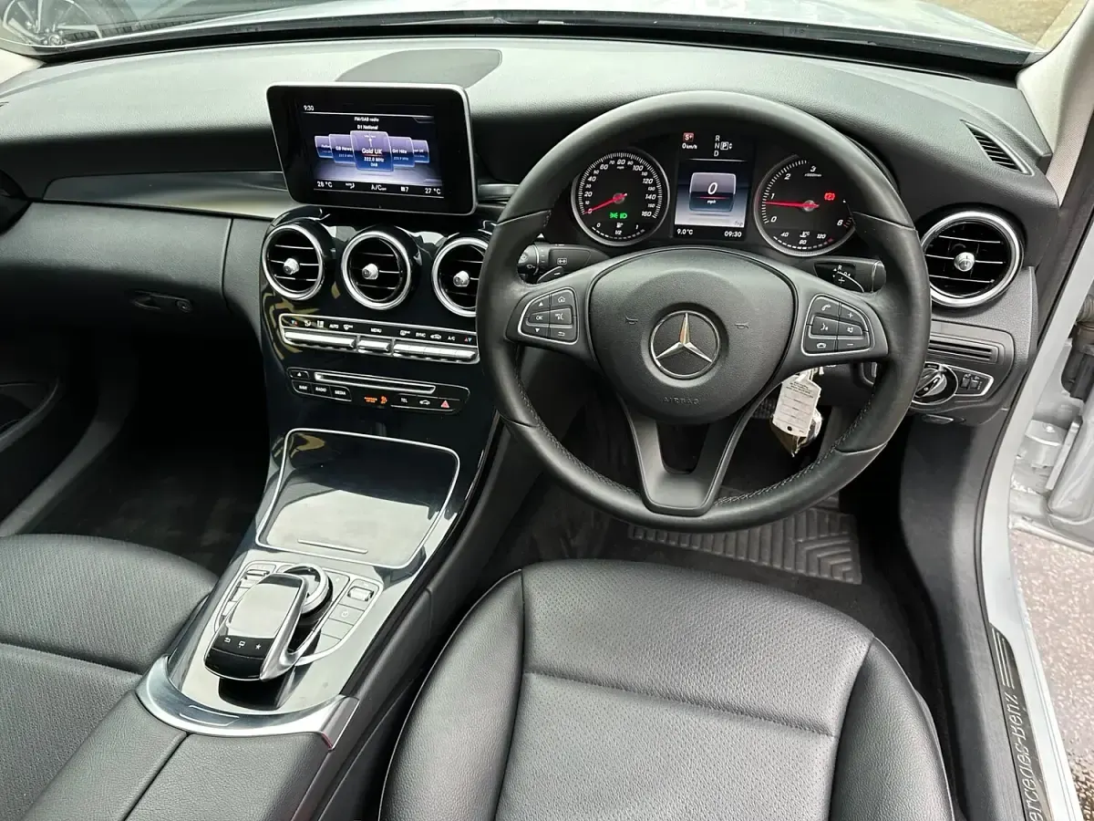 Used Mercedes C220 SE 170 HP (125 kW) 2015 Silver Sedan
