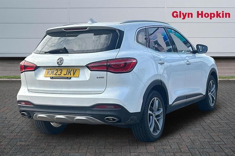 Used MG HS Exclusive 162 HP (119 kW) 2023 White SUV