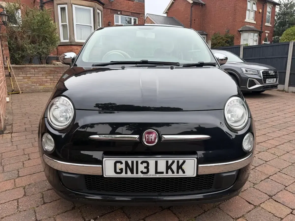 Used Fiat 500 Lounge 85 HP (62 kW) 2013 Black Hatchback