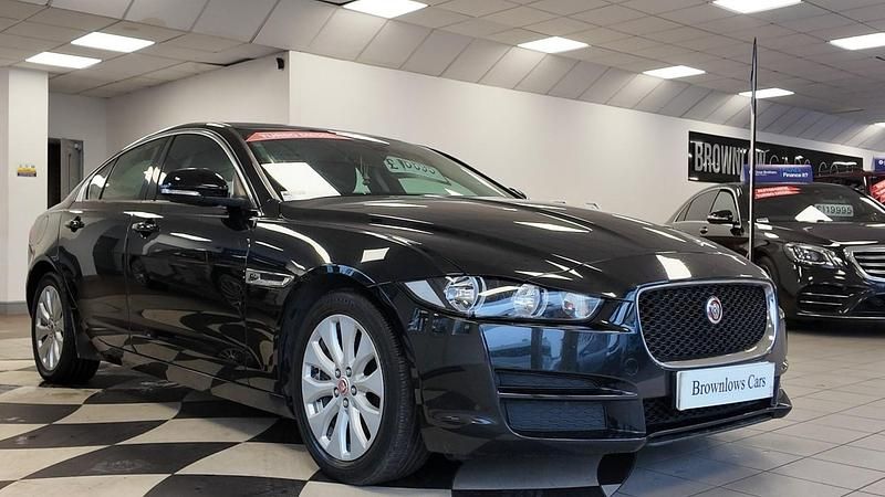 Used Jaguar XE SE 2017 Black Sedan