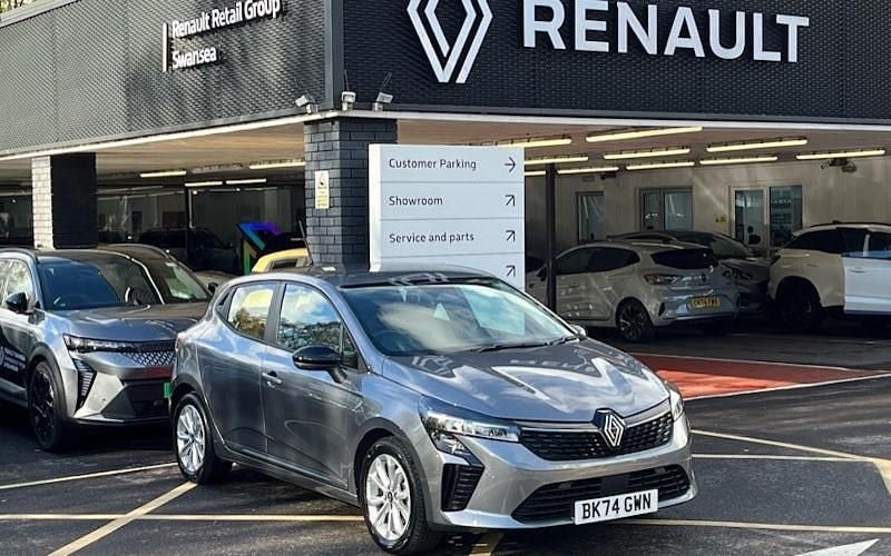 Metallic shadow grey Used 2024 Renault Clio V Evolution Hatchback | £16,096 (Good price) - Image 1/4