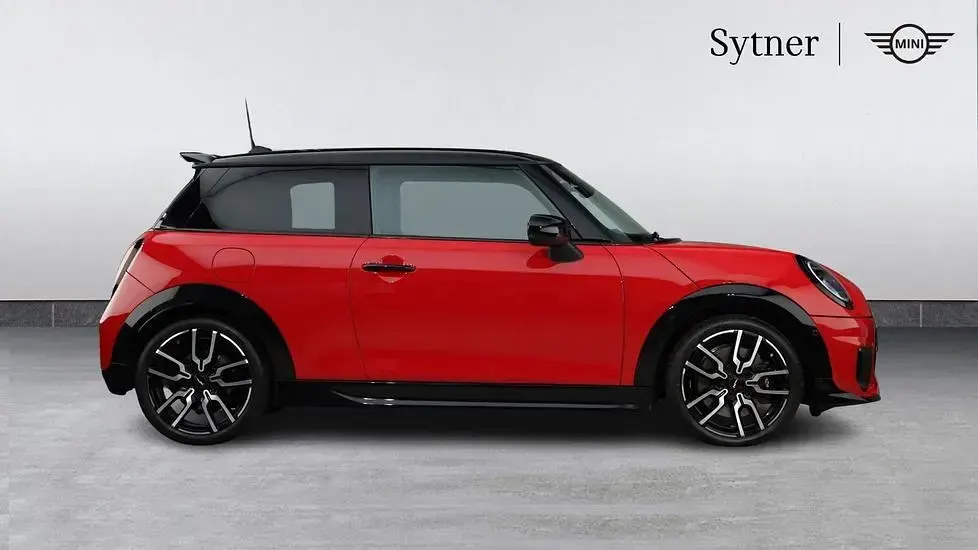 Used Mini Cooper Hatch 154 HP (113 kW) 2024 Red Hatchback