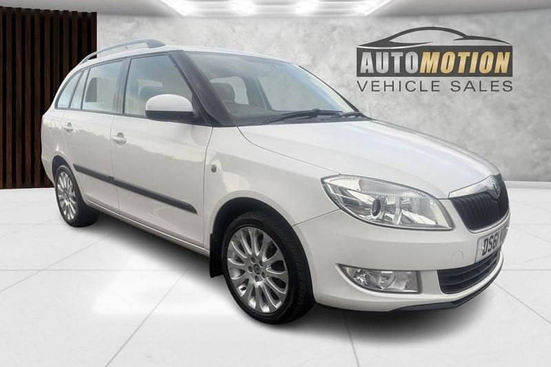 White Used 2012 Skoda Fabia Elegance Hatchback | £5,495 (Fair price) - Image 1/1