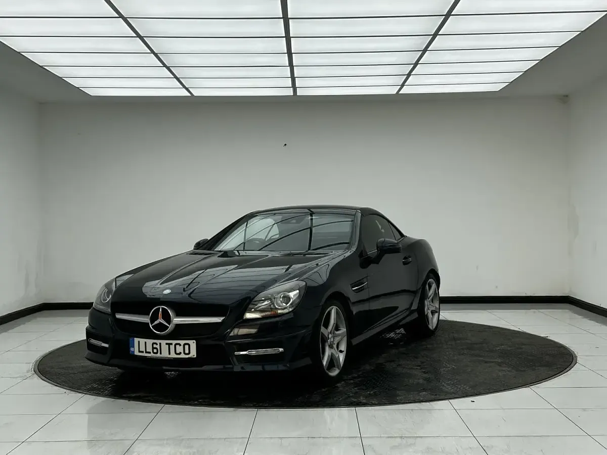 Used Mercedes SLK200 AMG 184 HP (135 kW) 2011 Blue Cabriolet