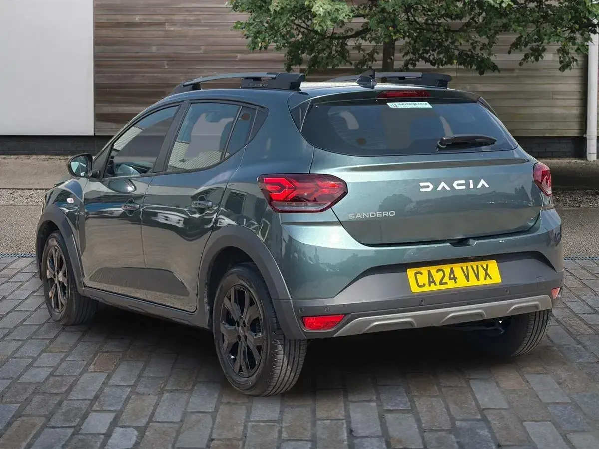 Used Dacia Sandero Extreme 2024 Green Hatchback