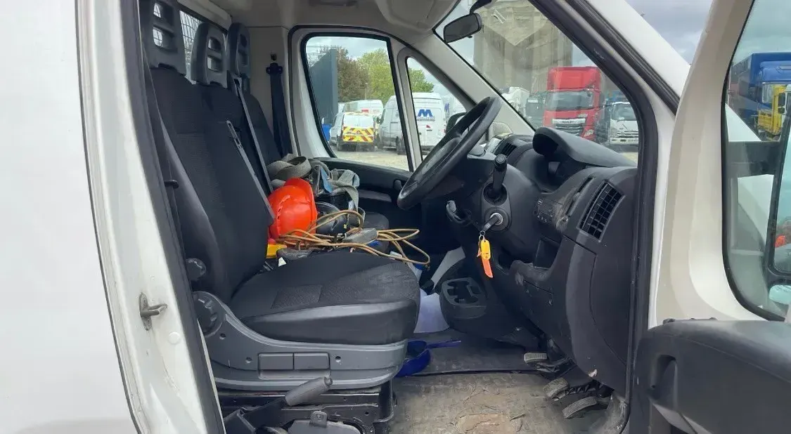 Usado Peugeot Boxer 2021 Blanco Van