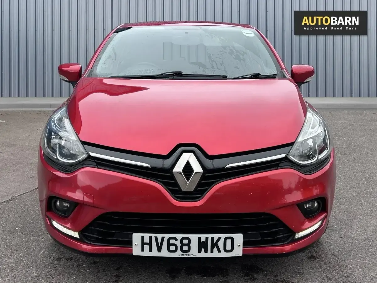 Używany Renault Clio IV Iconic 90 KM (66 kW) 2018 Czerwony Hatchback
