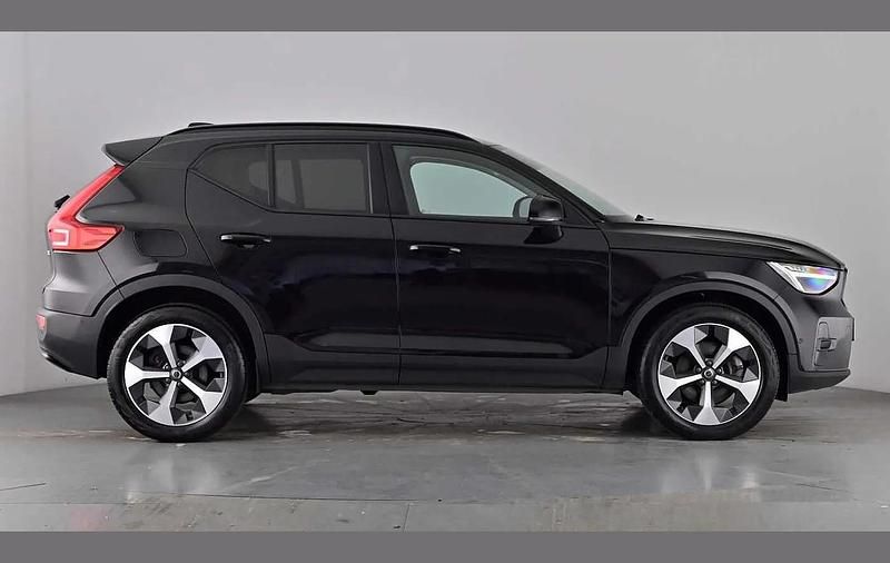 Used Volvo XC40 Ultimate 197 HP (144 kW) 2022 Onyx black SUV