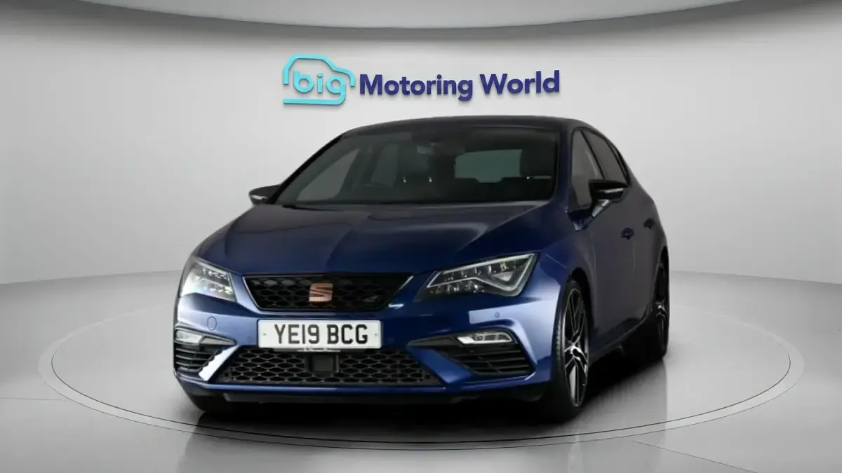 Used Seat Leon Cupra 290 290 HP (213 kW) 2019 Blue Hatchback