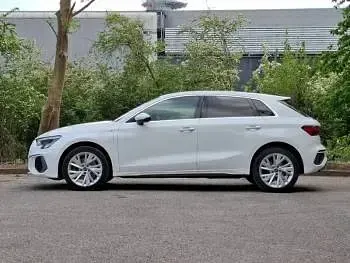 Used Audi A3 e-tron S-Line 204 HP (150 kW) 2023 White Hatchback