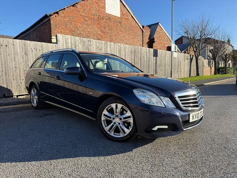 Blue Used 2010 Mercedes E220 Avantgarde Estate | £4,495 (Fair price) - Image 1/4