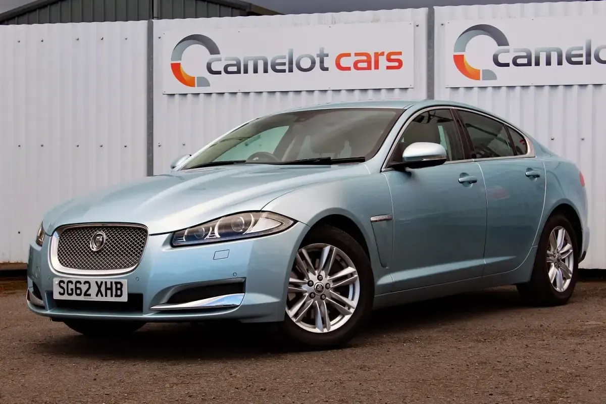Używany Jaguar XF Luxury 2013 Niebieski Sedan/Limuzyna