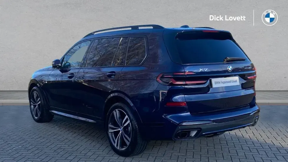 Używany BMW X7 M Sport 347 KM (255 kW) 2025 Niebieski SUV