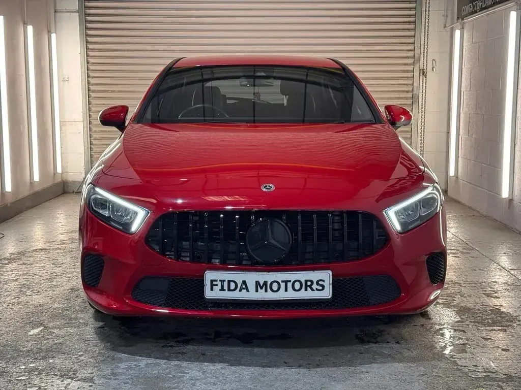 Used Mercedes A180 116 HP (85 kW) 2018 Red Hatchback