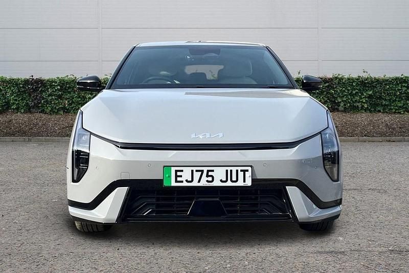 Begagnad Kia EV4 GT-Line 150 kW (204 HK) 2025 Halvkombi
