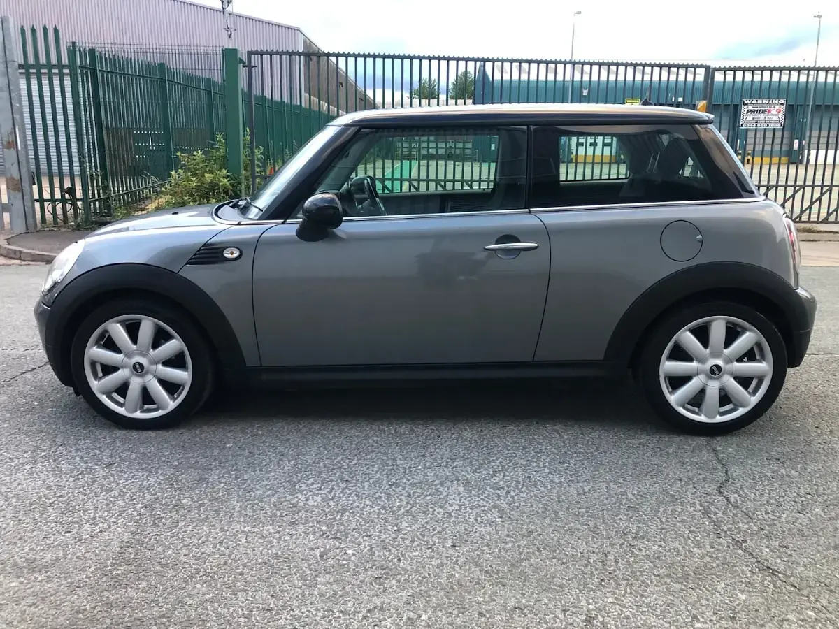 Used Mini Cooper D Hatch 109 HP (80 kW) 2010 Grey Hatchback