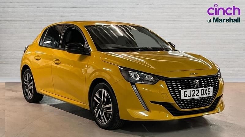 Used Peugeot 208 Allure Premium 100 HP (73 kW) 2022 Yellow Hatchback
