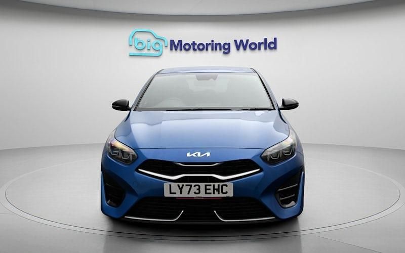 Begagnad Kia Ceed GT-Line 160 HK (117 kW) 2023 Blå Halvkombi