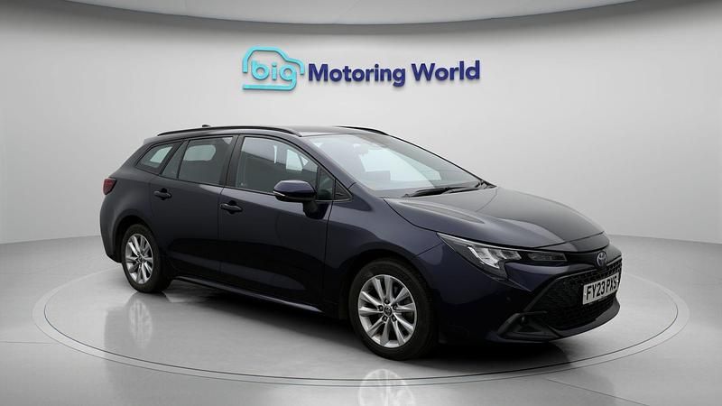 Blue Used 2023 Toyota Corolla Estate | £19,500 (Good price) - Image 1/4