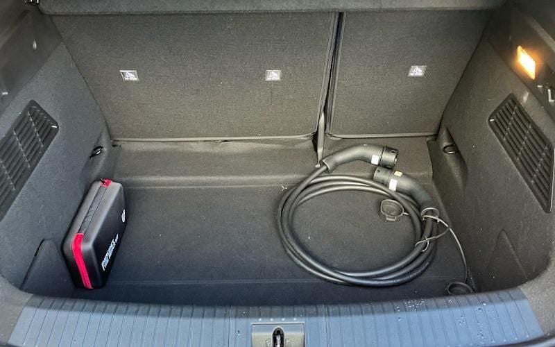 Used Renault Megane E-Tech Techno 160 kW (218 HP) 2023 Hatchback