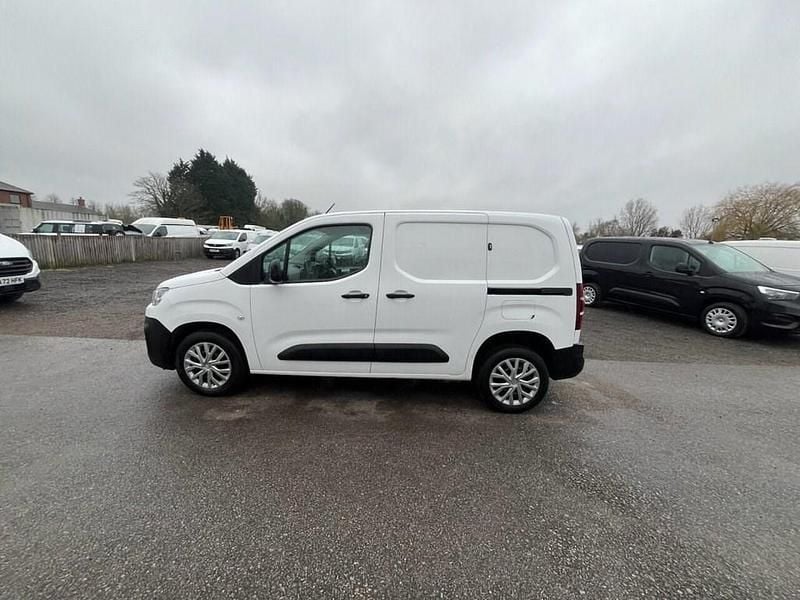 Used Citroën Berlingo 2021 White MPV