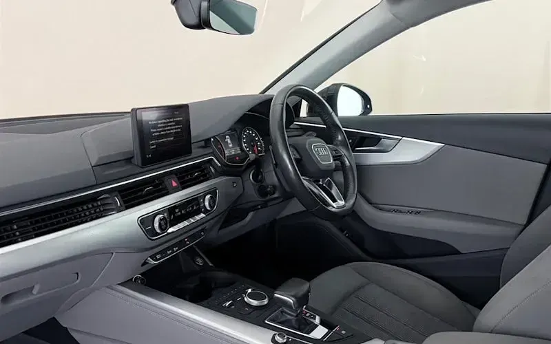 Used Audi A4 S-Line 150 HP (110 kW) 2016 Black Sedan