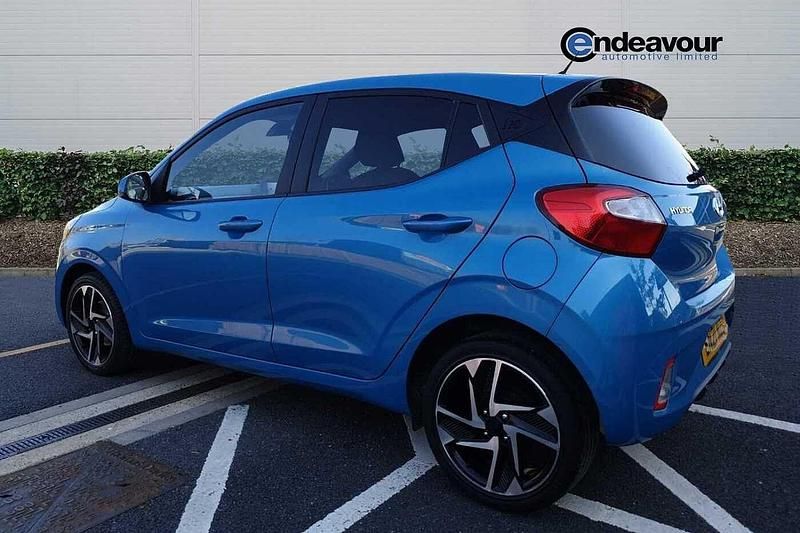 Used Hyundai i10 Premium 84 HP (61 kW) 2021 Turquoise Hatchback