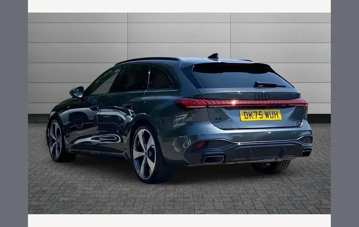 Used Audi A5 Advanced 204 HP (150 kW) 2025 Grey Estate