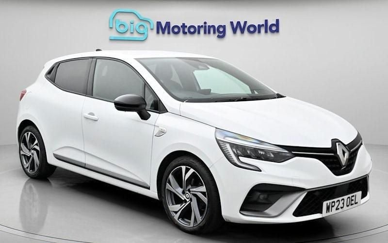 Used Renault Clio V RS Line 90 HP (66 kW) 2023 White Hatchback