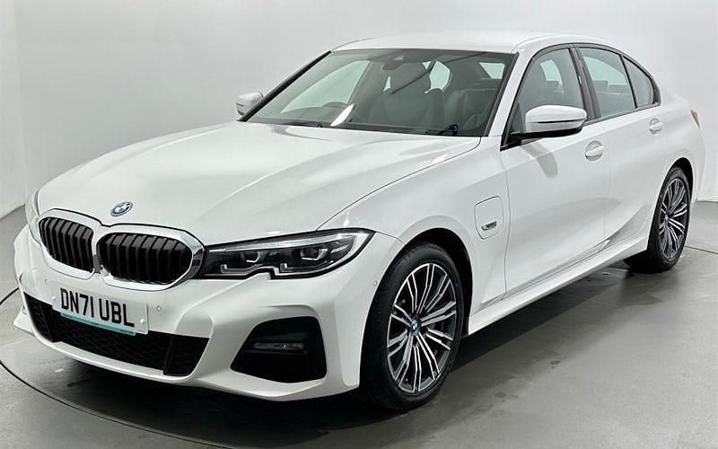 Used BMW 330e M Sport 292 HP (214 kW) 2022 White Sedan