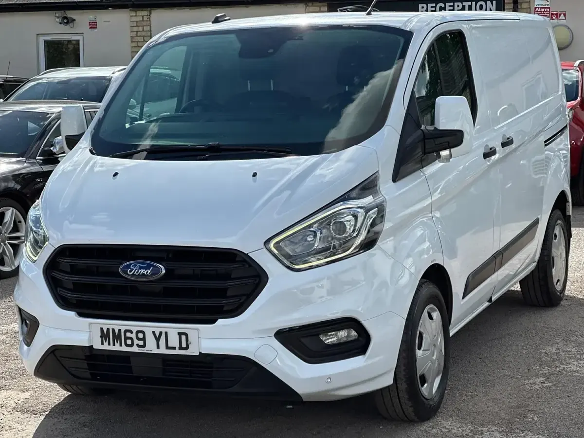Used Ford Transit Custom Trend 130 HP (95 kW) 2020 White Van