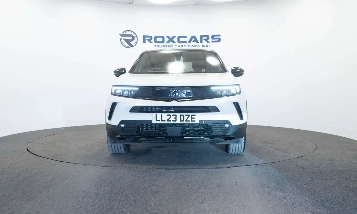 Used Vauxhall Mokka GS Line 130 HP (95 kW) 2023 White SUV