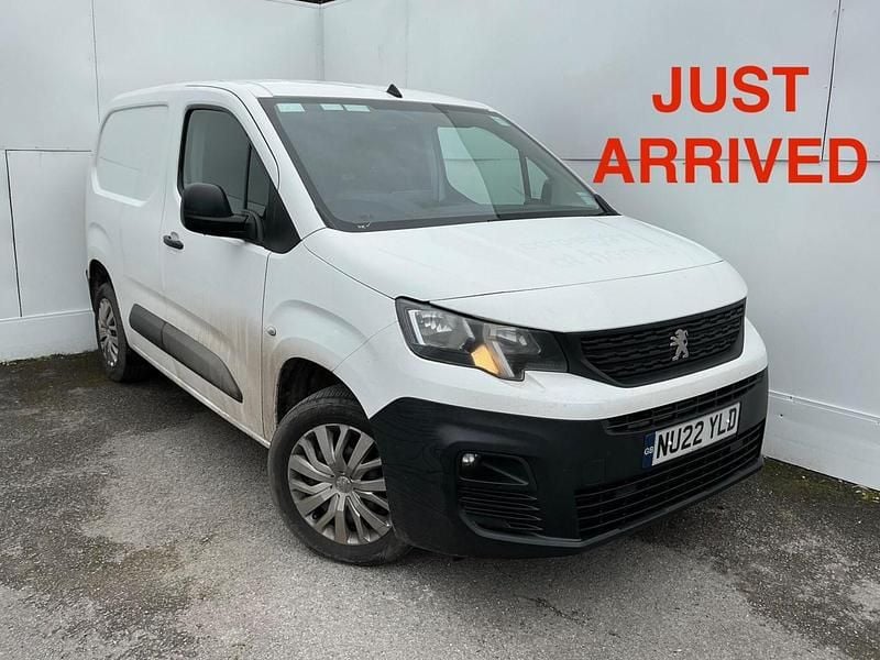 Used Peugeot Partner 2022 White MPV
