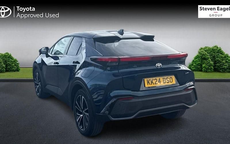 Used Toyota C-HR 140 HP (102 kW) 2025 SUV