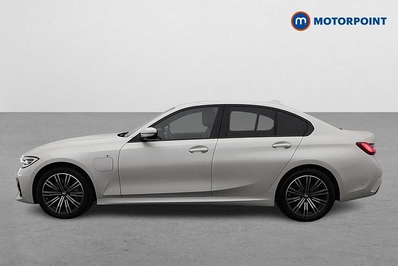 Used BMW 330e M Sport 292 HP (214 kW) 2021 White Sedan