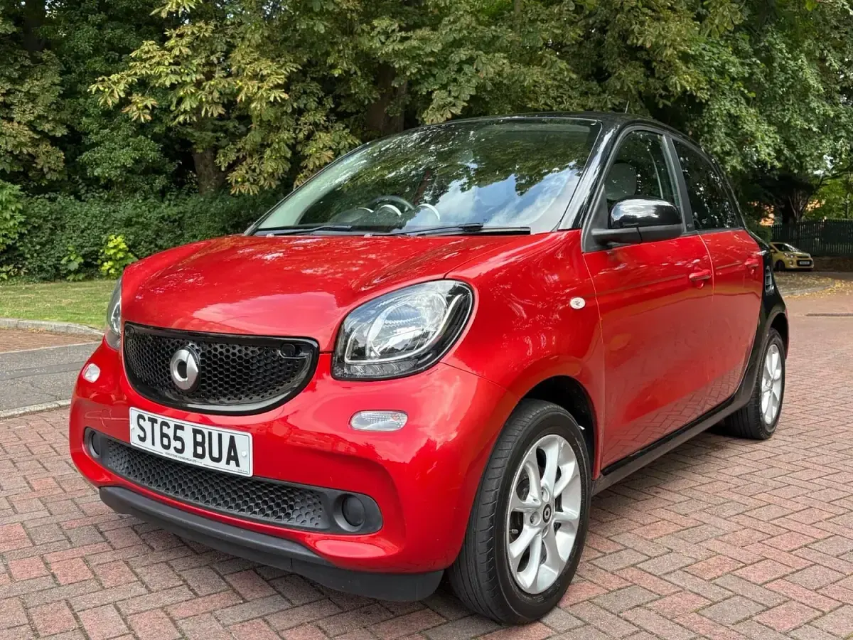 Used Smart ForFour Passion 2015 Red Hatchback