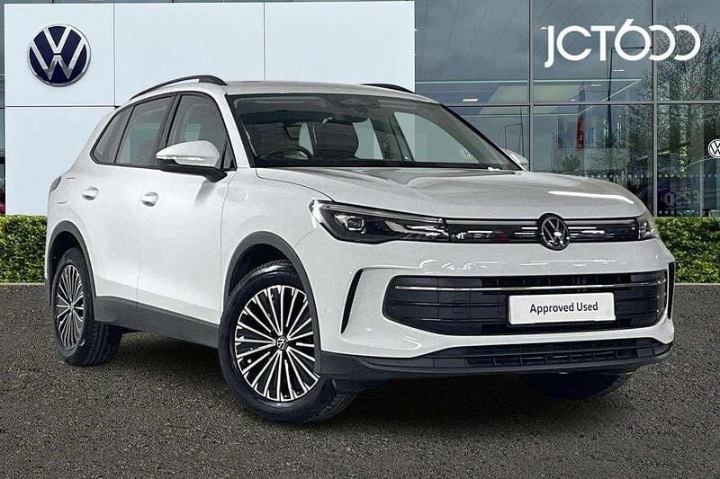 White Used 2024 VW Tiguan Life SUV | £28,239 (A bit pricey) - Image 1/4