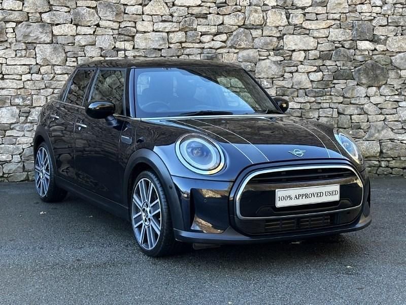 Used Mini Cooper Exclusive 134 HP (98 kW) 2022 Black Hatchback
