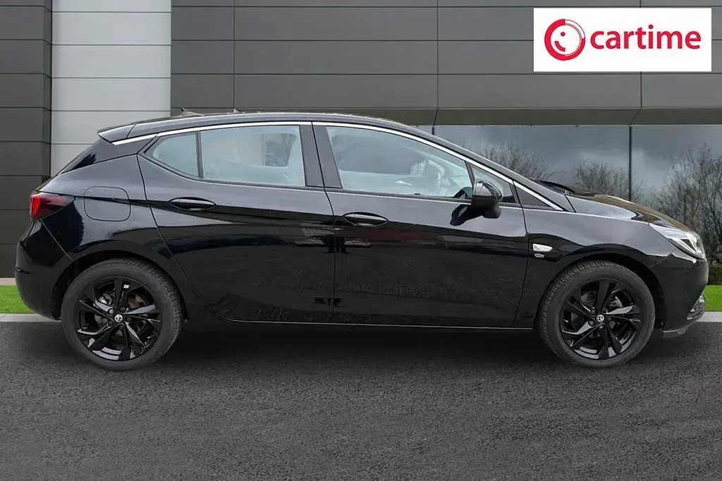Used Vauxhall Astra Elite 150 HP (110 kW) 2019 Black Hatchback