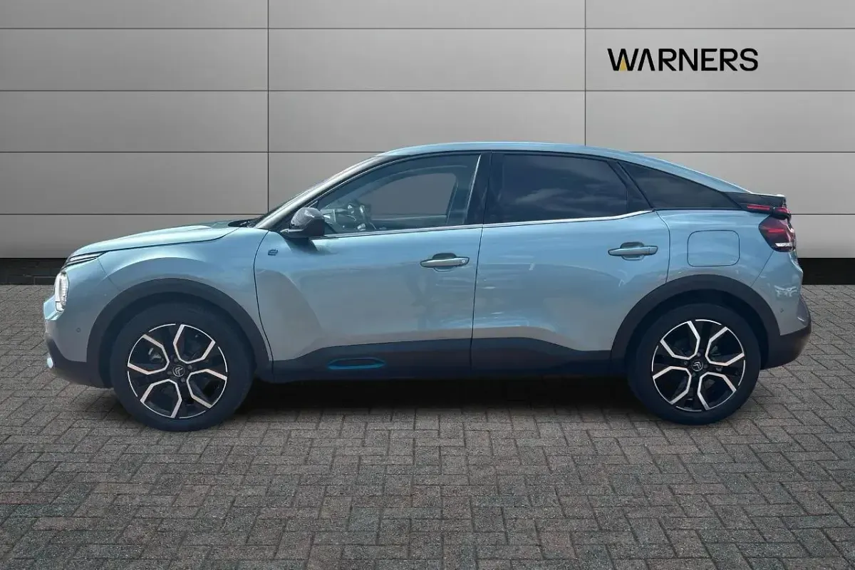 Used Citroën e-C4 Shine 98 kW (134 HP) 2022 Blue Hatchback