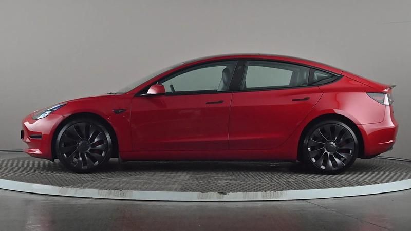 Used Tesla Model 3 Performance 335 kW (456 HP) 2023 Red Sedan